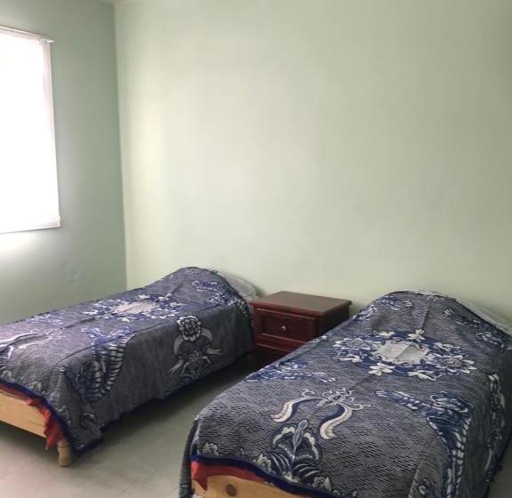 اتاق استاندارد, Fundadores Torreón