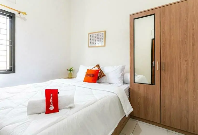اتاق استاندارد, Reddoorz Syariah Near Assalaam Ums