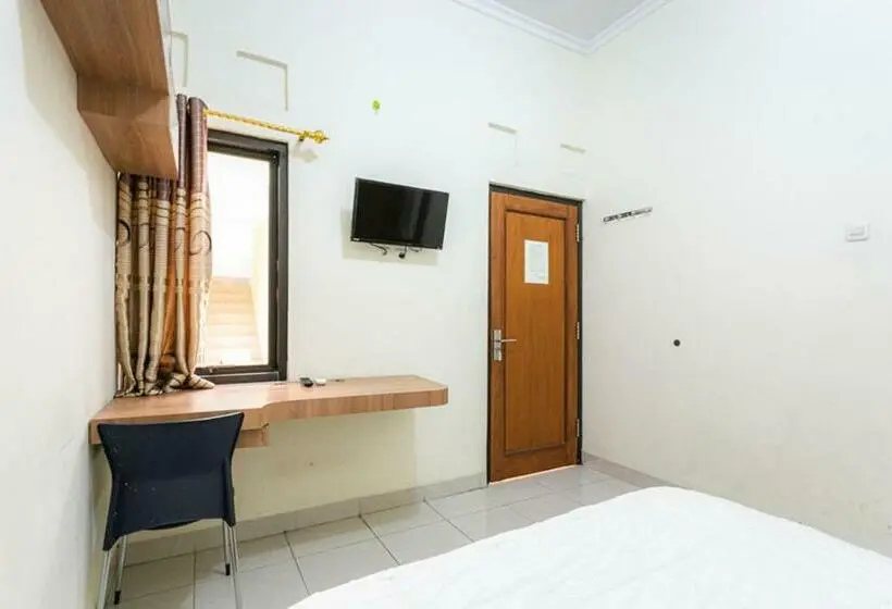 اتاق استاندارد, Reddoorz Syariah Near Assalaam Ums