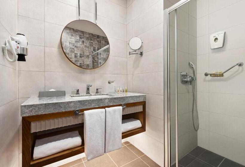 اتاق لوکس با تراس, Tryp By Wyndham Istanbul Topkapi
