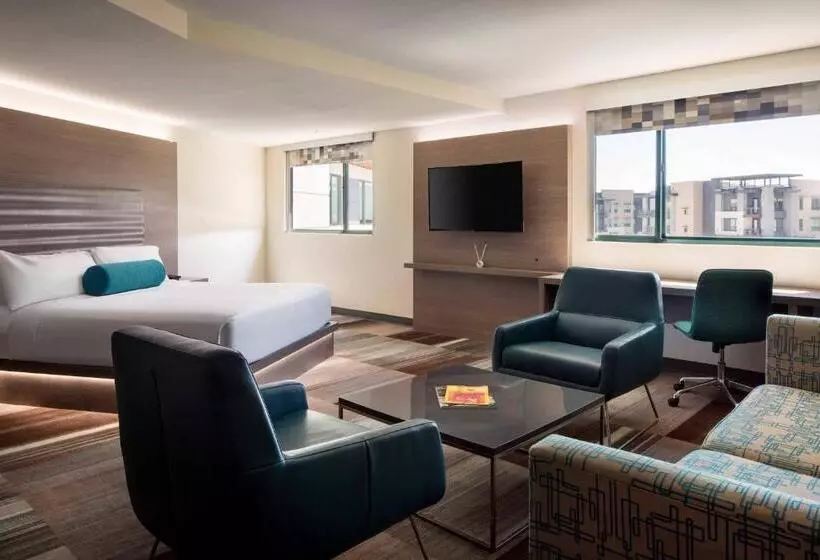 سوئیت با تخت بزرگ, Aloft Scottsdale