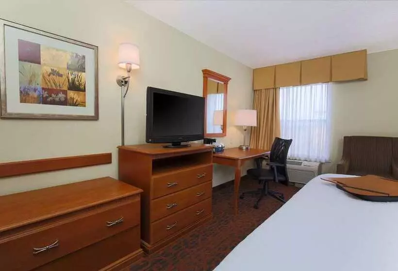 キングサイズベッドのスタンダードルーム, Best Western St. Louis Fairview Heights