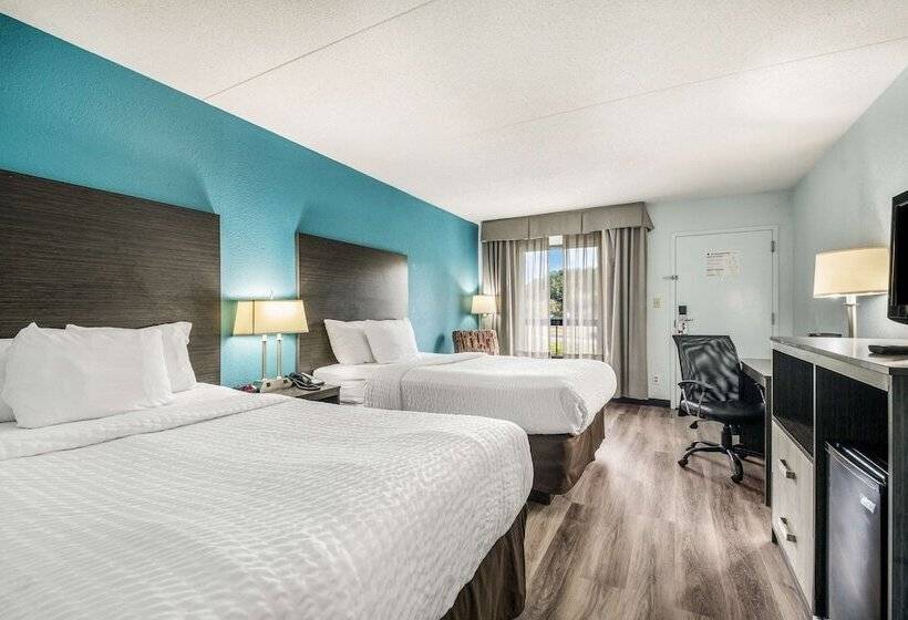 חדר סטנדרט שתי מיטות זוגיות, Clarion Inn Cleveland Near University