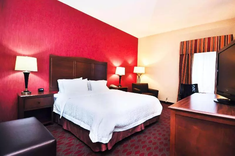 Standard-huone King-vuode, Hampton Inn Carrollton