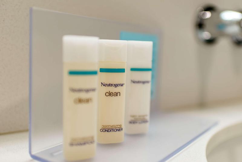 غرفة قياسية سرير كينج, Hampton Inn Caryvillei75/cove Lakestate Park