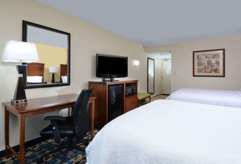 2ダブルベッドのスタンダードルーム, Hampton Inn Fayetteville Fort Liberty
