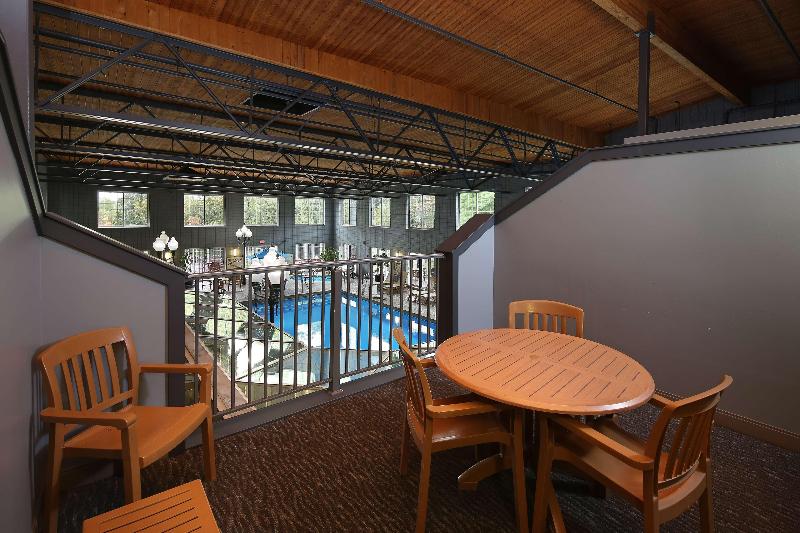 Номер Стандарт с Балконом, Hampton Inn Holland