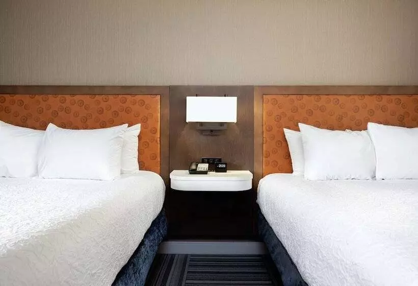 ２ダブルベッドのスタンダードルーム, Hampton Inn Kingsport