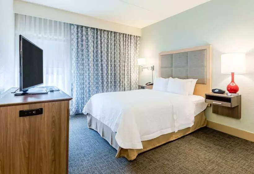 身障者適用スタンダードルーム, Hampton Inn St. Charles St. Peters