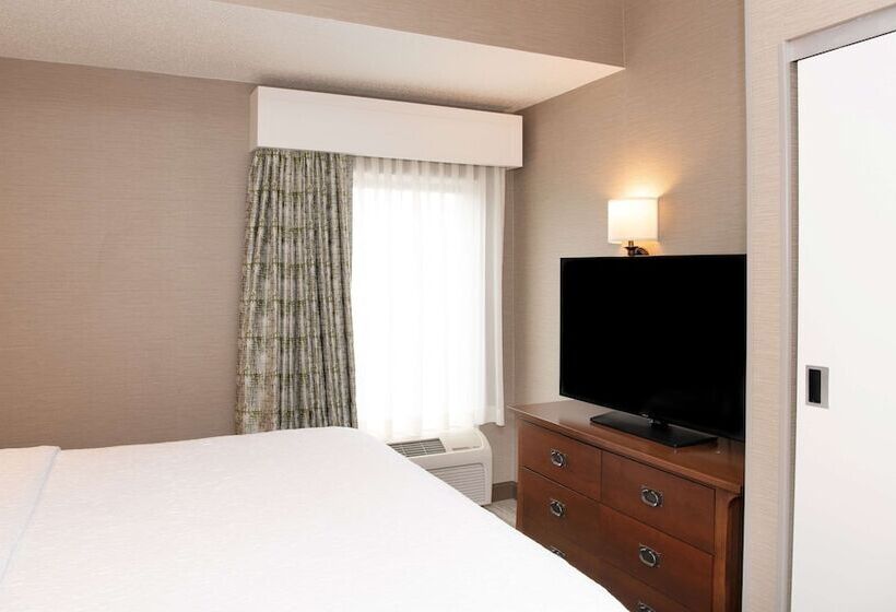 جناح لذوى الاحتياجات الخاصة, Hampton Inn & Suites Rochester/victor