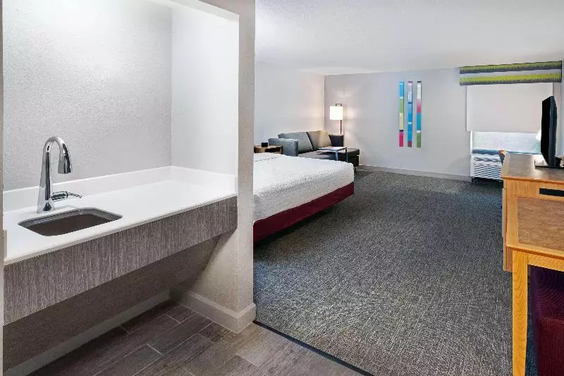 身障者適用キングサイズベッドルーム, Hampton Inn Sulphur/lake Charles Area