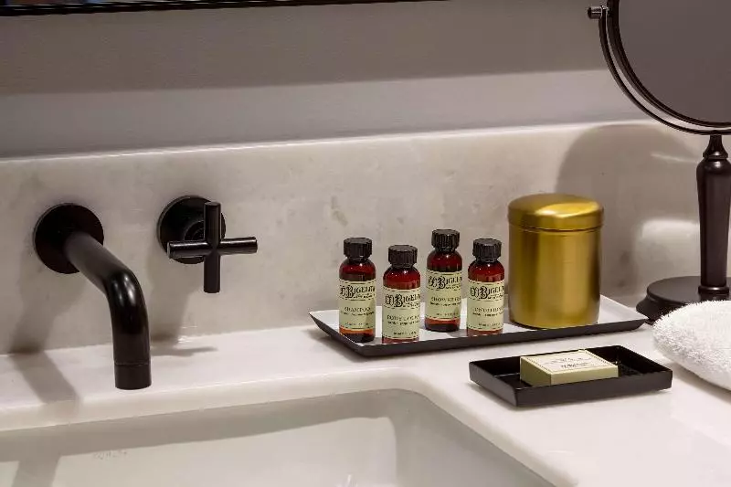 キングサイズベッドのスタンダードルーム, Hampton Inn Winchester