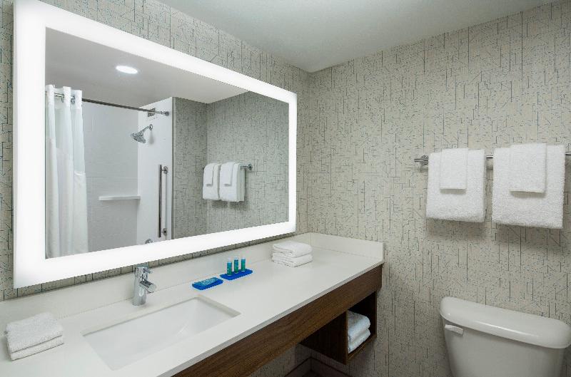 Стандартный Номер Кровать Кинг, Hampton Inn Winchester