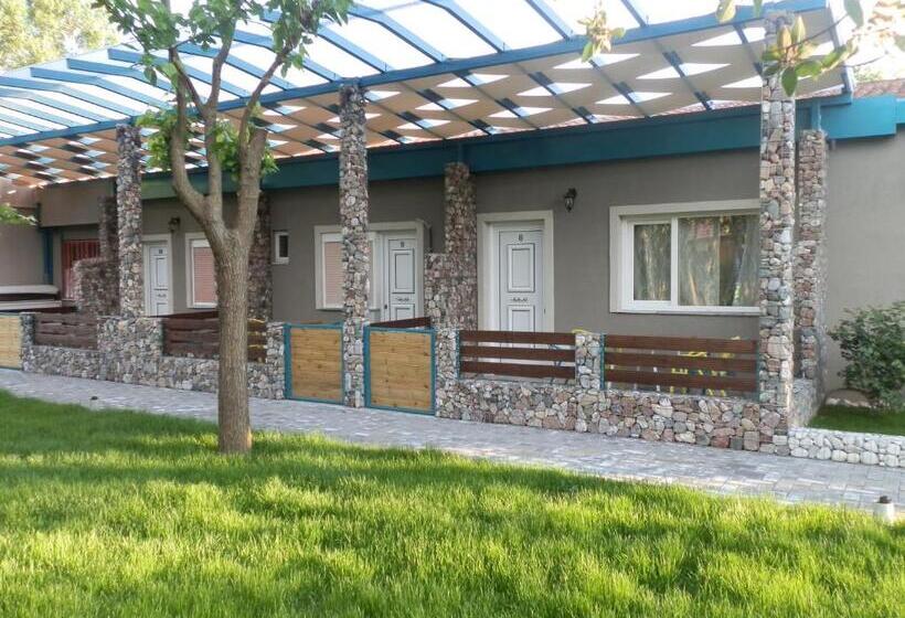 اتاق سوپریور سه تخته, Philoxenia