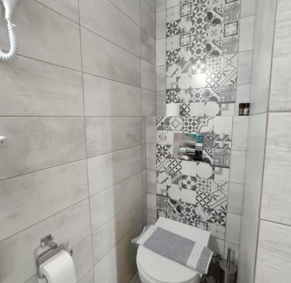 اتاق سوپریور سه تخته, Philoxenia