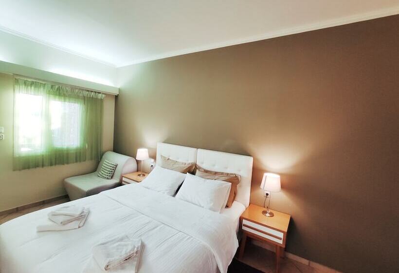 اتاق سوپریور با چشمانداز باغ, Philoxenia