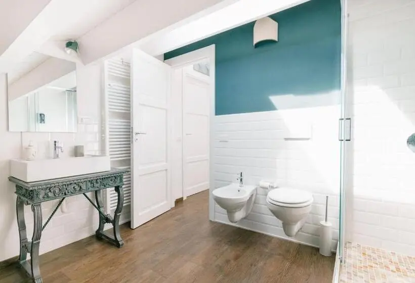 سوییت لوکس, Addimora Boutique Suites