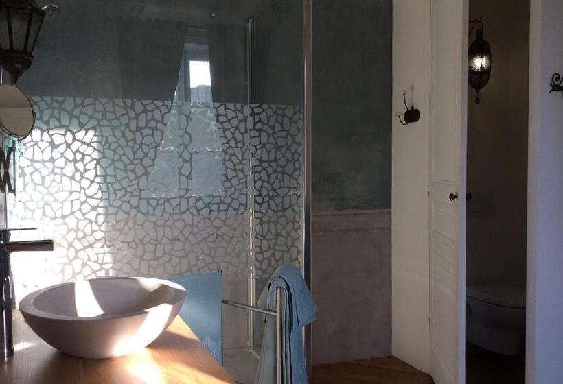 חדר סטנדרט עם מיטת קינג, Le Clos Des Fayettes