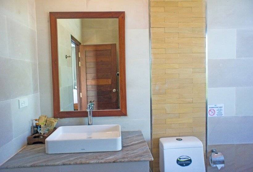 带泳池观景的豪华房, Phi Phi Mountain Beach Resort Sha Certified