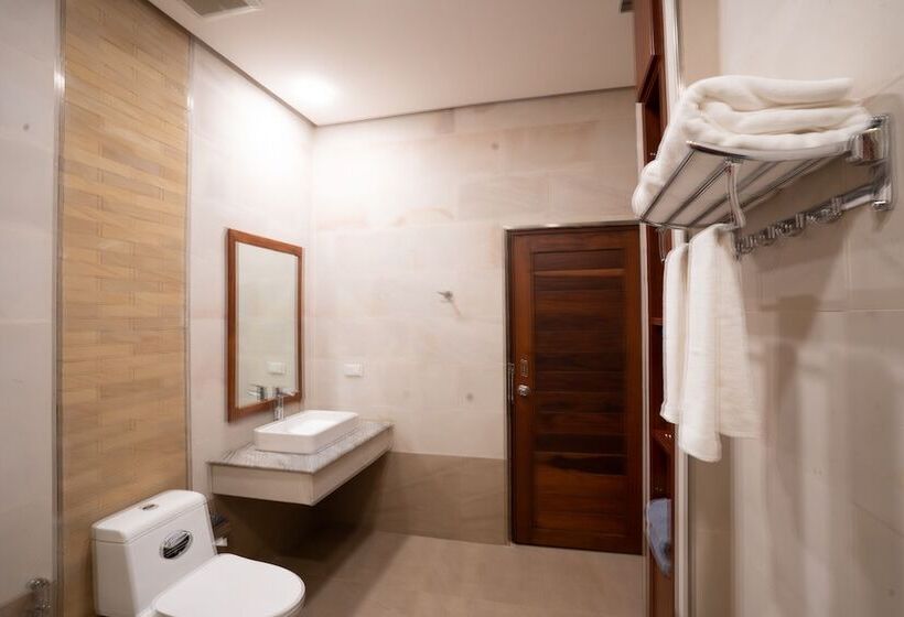 풀장 전망 디럭스 룸, Phi Phi Mountain Beach Resort Sha Certified