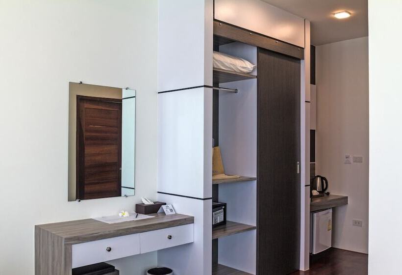 풀장 전망 디럭스 룸, Phi Phi Mountain Beach Resort Sha Certified