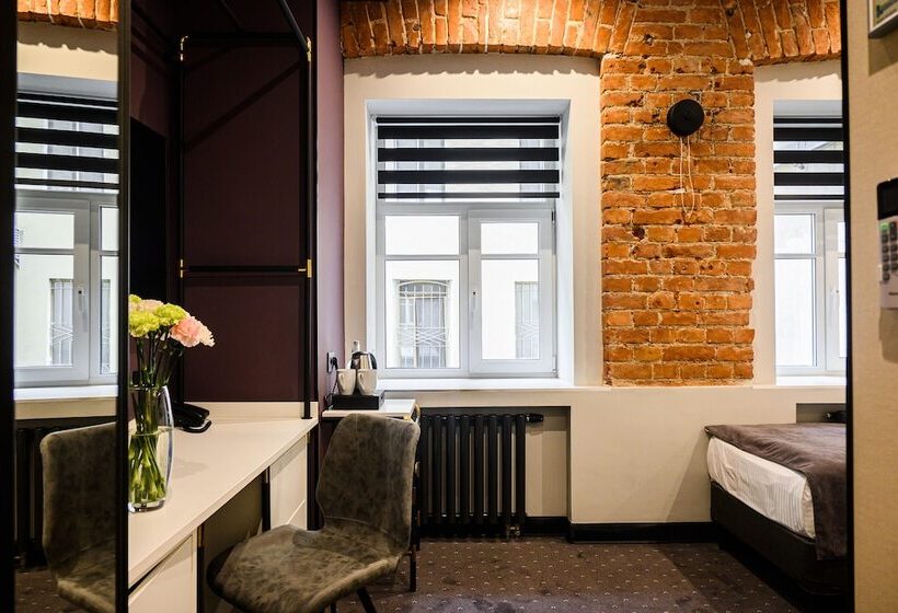 اتاق استاندارد, Statskij Sovetnik Hotel Kustarnyy