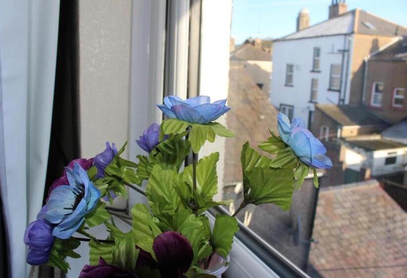 Номер Стандарт, John St Town House