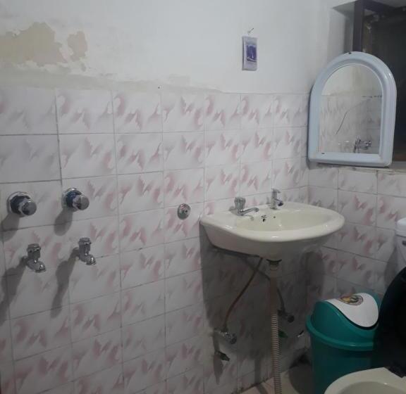 经济房, Goba Guest House