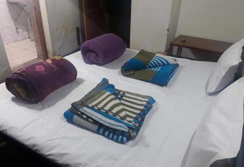 经济房, Goba Guest House