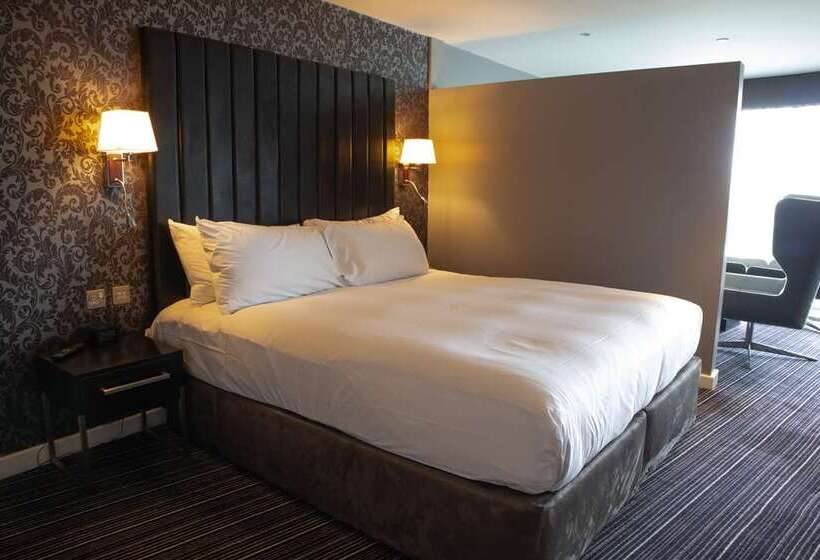 غرفة قياسية, Hilton East Brunswick Hotel & Executive Meeting Center