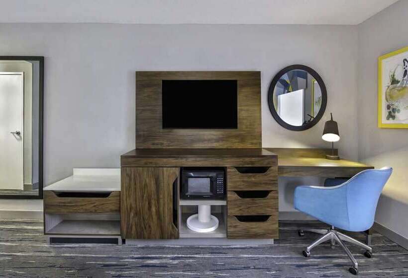 اتاق استاندارد با تخت بزرگ, Hampton Inn Bellevue / Nashvillei40 West