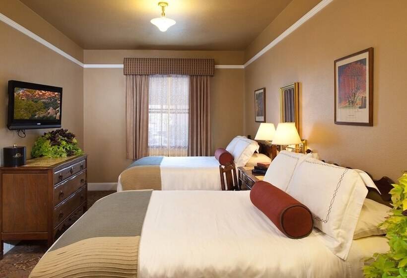 غرفة ديلوكس, Hassayampa Inn