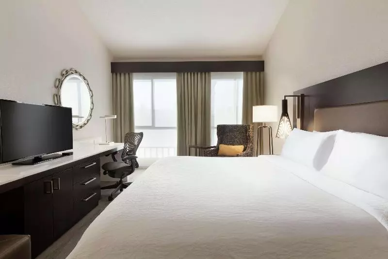 اتاق لوکس با تخت بزرگ, Hilton Garden Inn Cupertino