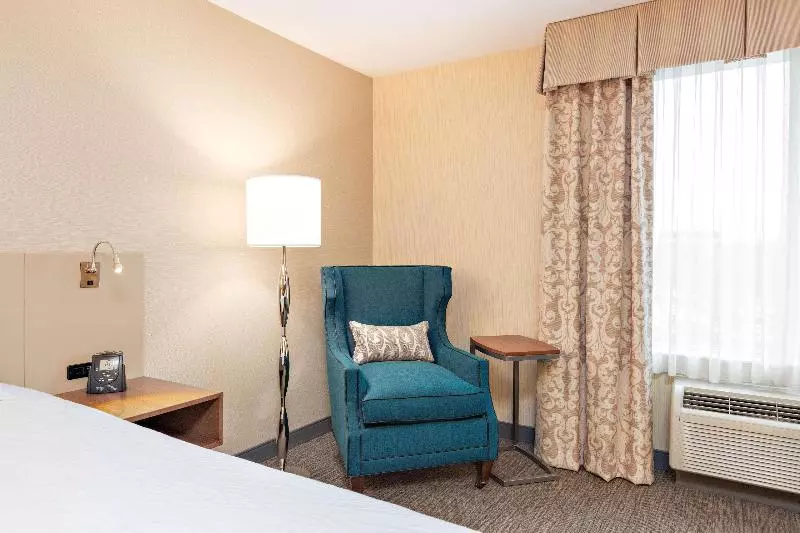 اتاق استاندارد با تخت بزرگ, Hilton Garden Inn Folsom