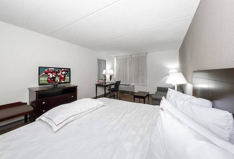 프리미엄 룸, Red Roof Inn Plus Newark Liberty Airport   Carteret