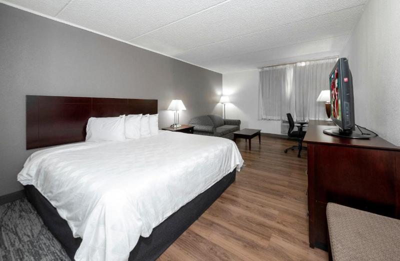 프리미엄 룸, Red Roof Inn Plus Newark Liberty Airport   Carteret