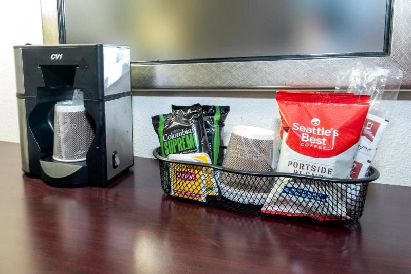 غرفة ديلوكس, Red Roof Inn Plus Newark Liberty Airport   Carteret