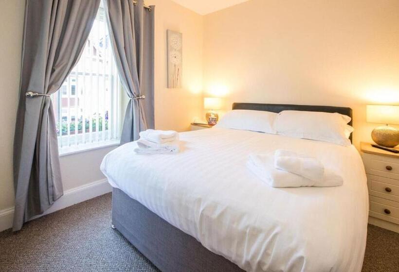 带大床的标准间, The Royal Oak Pub