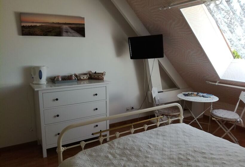 Номер Стандарт, Chambre Rose Blanche