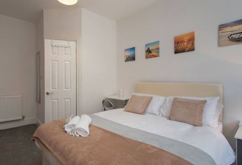 חדר סופריור, Townhouse Plus @ Westminster Street Crewe