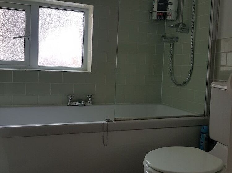 标准单人间, Cozy Place