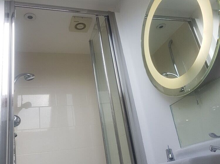 豪华房间, Cozy Place