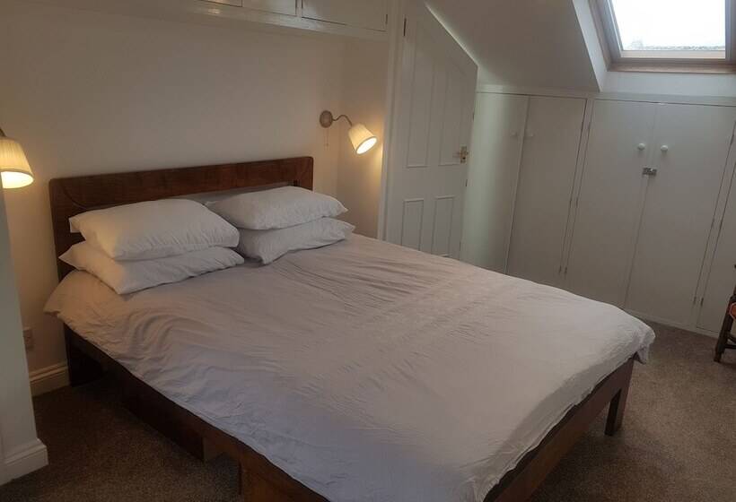 豪华房间, Cozy Place