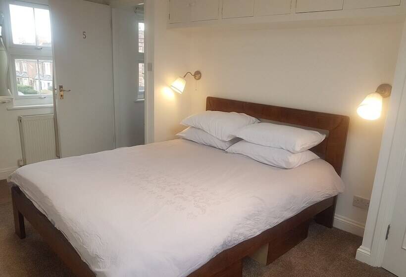 豪华房间, Cozy Place