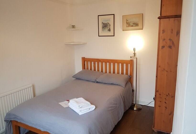 标准单人间, Cozy Place