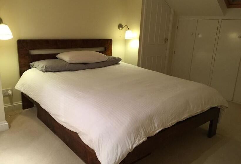 豪华房间, Cozy Place