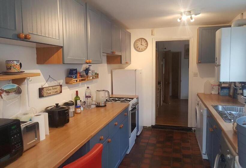 高级单人间, Cozy Place