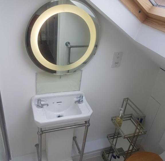 豪华房间, Cozy Place