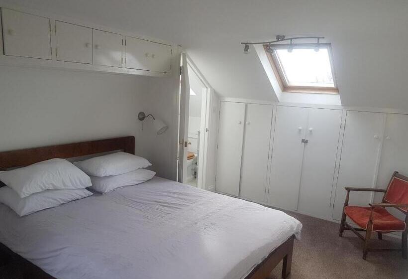 豪华房间, Cozy Place