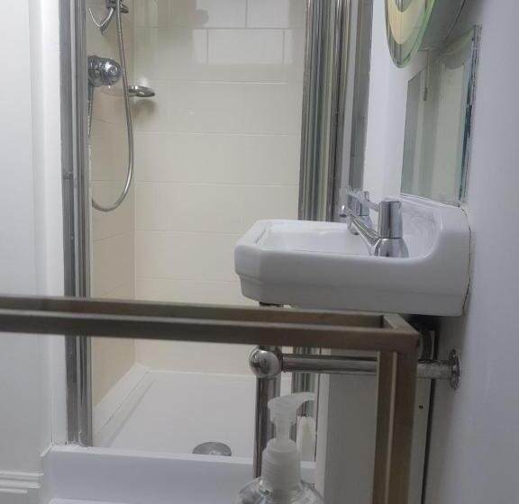 豪华房间, Cozy Place